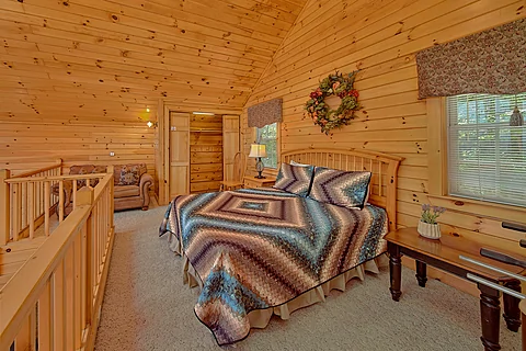 King Bed Wears Valley 2 Bedroom - Run to the Hills