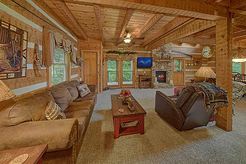 One Bedroom Cabin with Gas Fireplace and WiFi - Serenity Creek