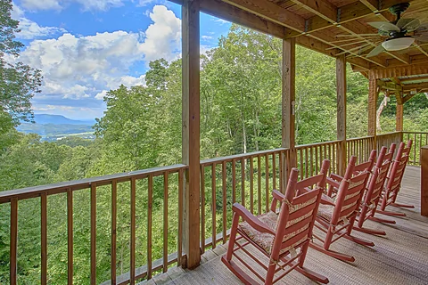 Rustic Cabin in Wears Valley with View - Serenity Creek