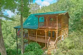 Secluded honeymoon cabin with hot tub and view