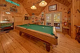 One Bedroom Cabin with Pool Table Sleeps 4
