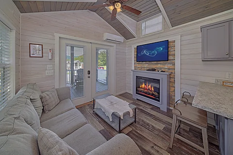 One Bedroom Tiny Home with Electric Fireplace - Southern Comfort