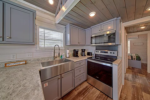 Vacation Home with Fully Equipped Kitchen - Southern Comfort