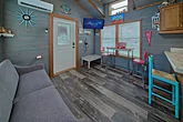 Spacious Tiny Home in Wears Valley with WiFi