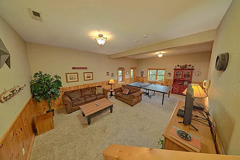 Wears Valley Cabin with Game Room & WiFi - Timberwolf