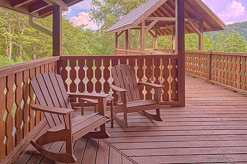 3 Bedroom Cabin near Townsend Sleeps 8 - Timberwolf