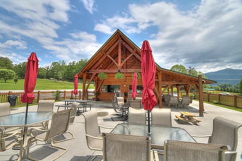Free pool access at Honeysuckle Meadow - Valley View Cottage