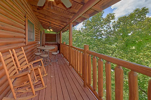 5 Bedroom Cabin with Hot Tub - Valley Vista
