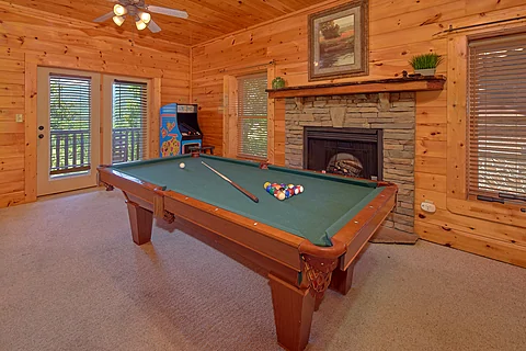 5 Bedroom with Pool Table and Gameroom - Valley Vista