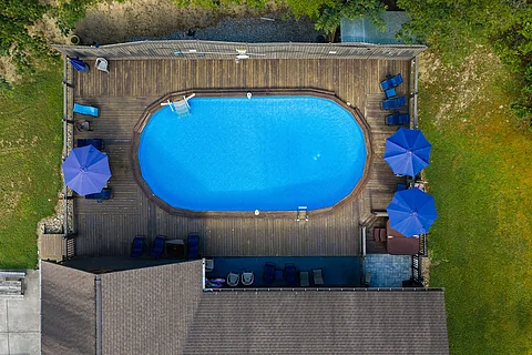 Private Heated Swimming Pool at 8 bedroom cabin - Waldens Creek Oasis