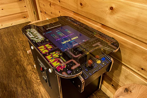Arcade - Webb Creek Hideaway
