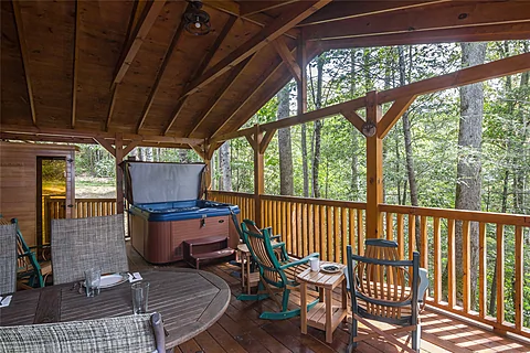 Covered Porch - Webb Creek Hideaway
