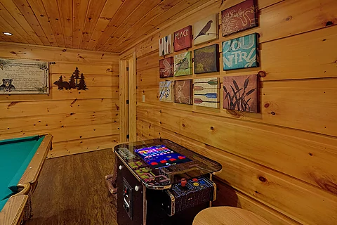 2 Bedroom Cabin with Arcade Sleeps 6 - Webb Creek Hideaway
